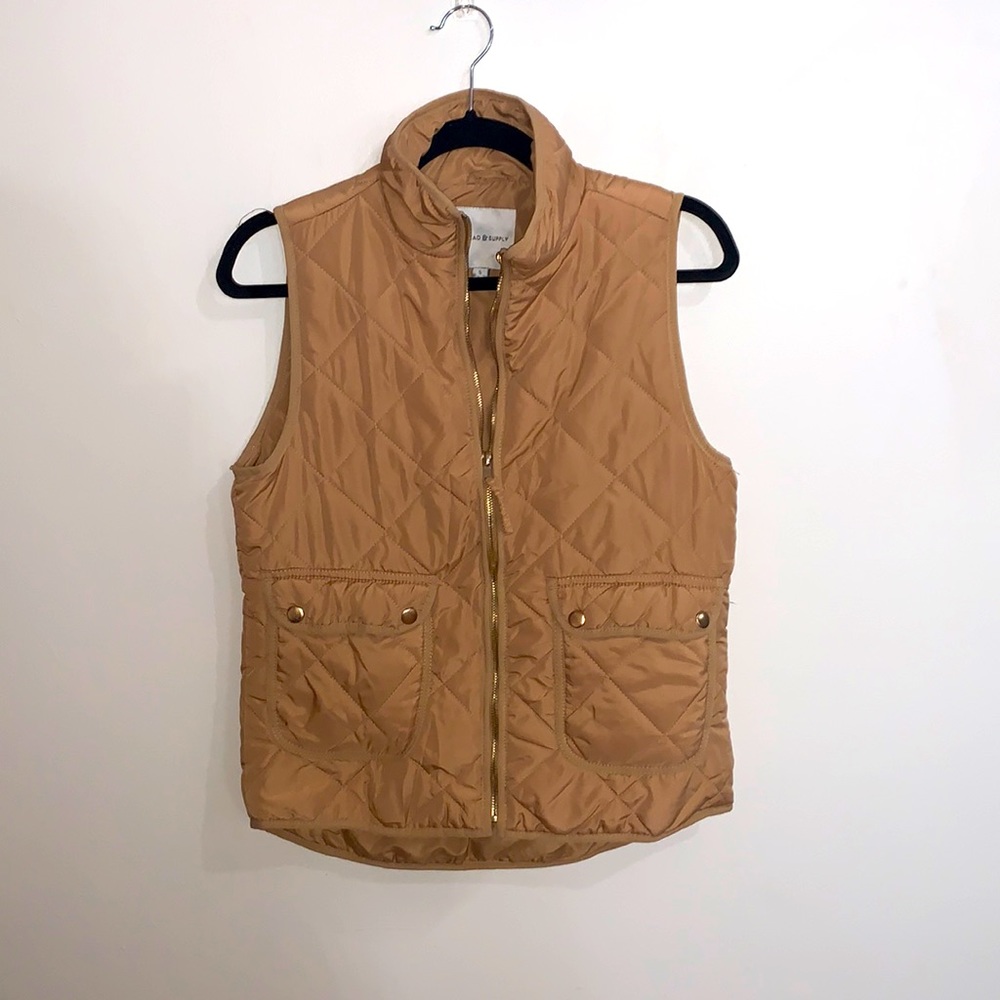 Thread & Supply- tan polyester vest, size small